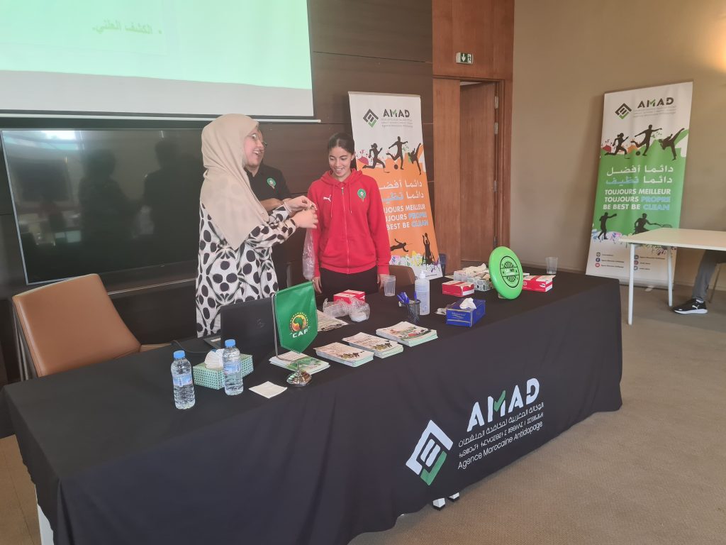 Séance d'éducation et de sensibilisation sur la lutte antidopage au profit de l'équipe du Maroc