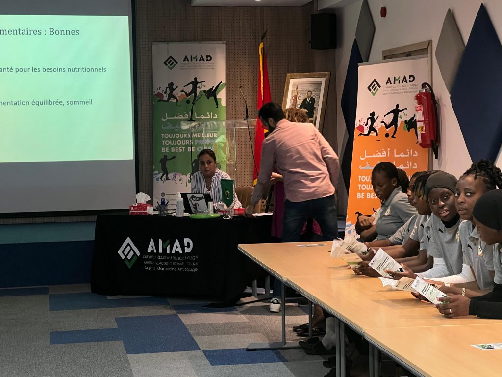 Séance d'éducation et de sensibilisation sur la lutte antidopage au profit de l'équipe du Maroc